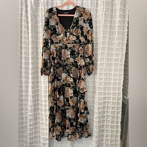 En Saison Tiered Floral Midi Dress - Size Small
